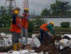Tingkatkan Ekonomi Masyarakat, KAI DAOP 5 Serap 1.477 Tenaga Kerja Kontrak
